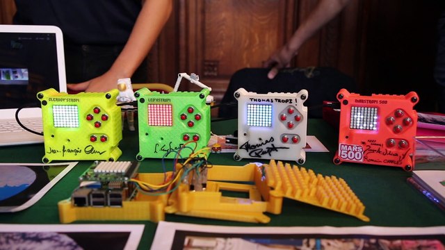 Club de mathématiques du collège Albert Camus, académie de Versailles : Challenge AstroPi – Lancement de l’Année des mathématiques