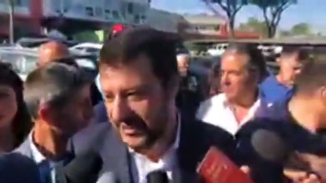 Salvini a Rocca Cencia (Roma) allo stabilimento dell’Ama chiede le dimissioni di Raggi (23.10.19)