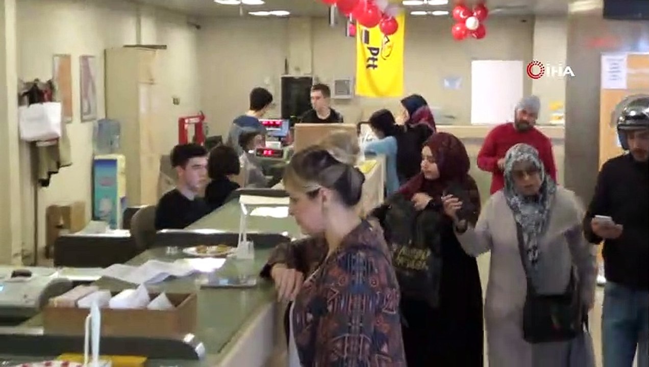 - PTT’den 179. müşteriye kuruluş yıl dönümü hediyesi- Balıkesir’de PTT’nin 179. kuruluş yıl dönümü kutlanıyor