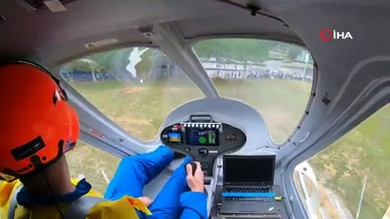 Uçan taksi, ilk insanlı uçuşunu Singapur’da gerçekleştirdi