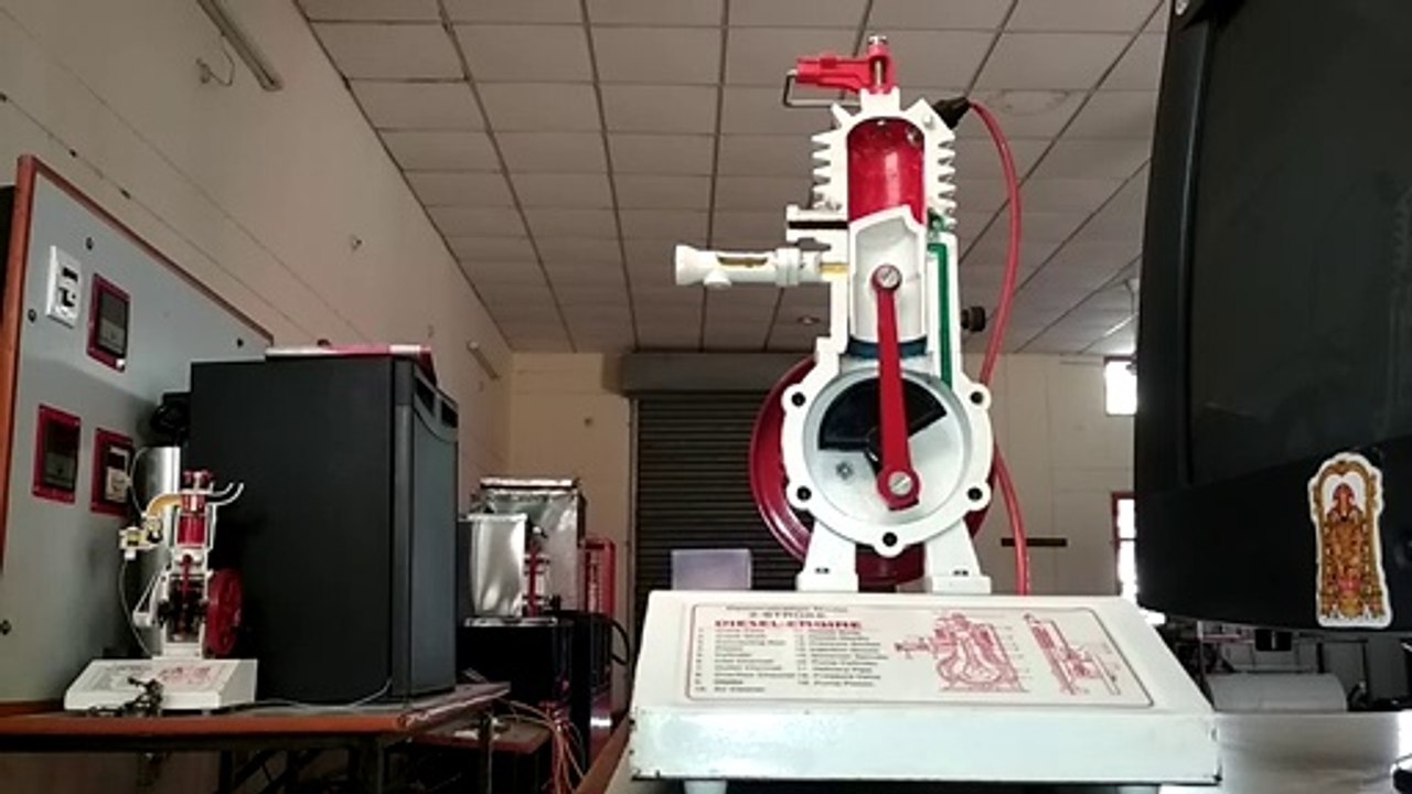 TWO STROKE DIESEL ENGINE