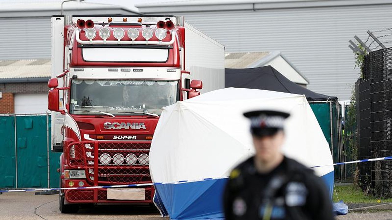 'Unvorstellbare Tragödie': 39 Leichen in LKW bei London entdeckt