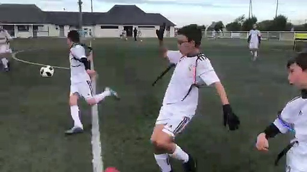 Des chasubles connectées sont utilisées pendant...