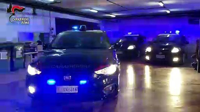Roma - Armi e droga, blitz dei carabinieri a Tor Bella Monaca, 16 arresti (23.10.19)