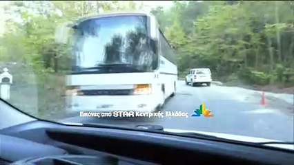 Τα λεωφορεία με τους πρόσφυγες φτάνουν στην Βόρεια Εύβοια