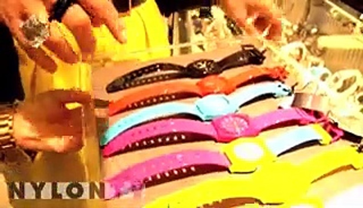 NIXON WATCHES: COLOR