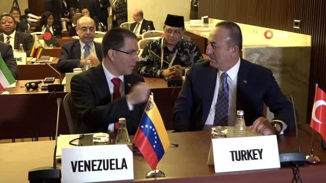- Dışişleri Bakanı Çavuşoğlu Azerbaycan'da- Dışişleri Bakanı Çavuşoğlu, Bağlantısızlar Hareketi...