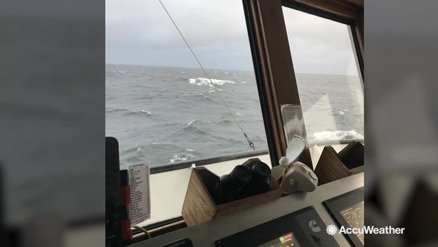 The waves of the Great Lakes can be just as bad as the sea's