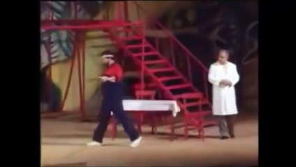 Aras Bulut İynemli'nin Metin Akpınar Taklidi