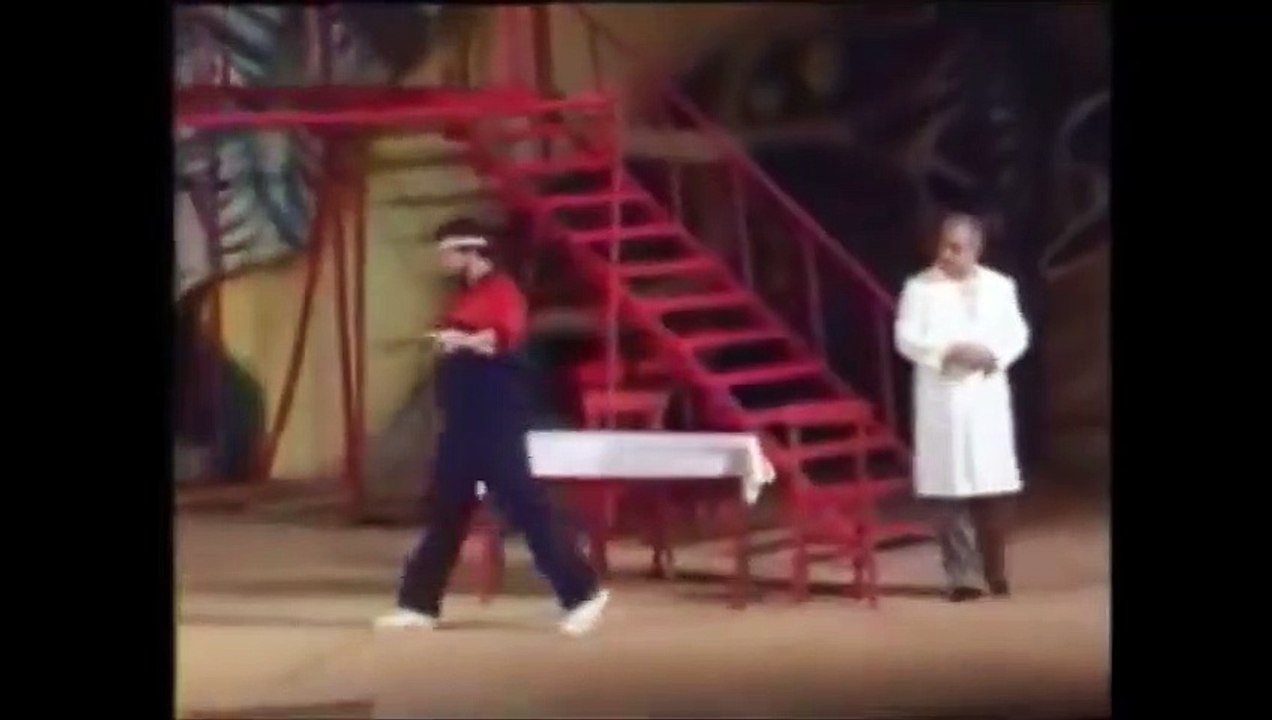 Aras Bulut İynemli'nin Metin Akpınar Taklidi
