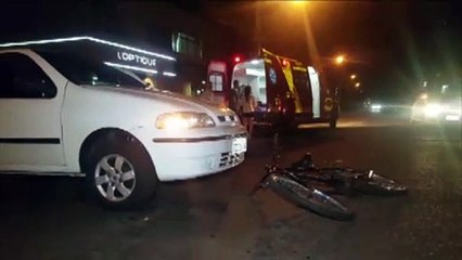 Ciclista fica ferida após colisão com carro na Rua Maranhão