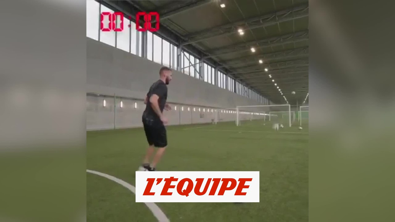 Quand Benzema vise la barre... - Foot - WTF