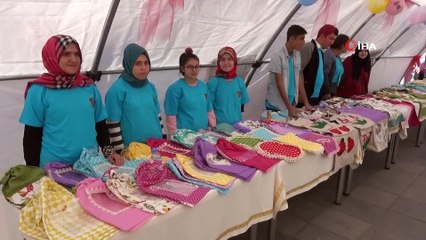 Polisler ile çalışma yapan özel gençlerin özel sergisi açıldı