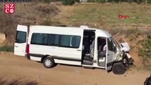 Ukraynalı turistleri taşıyan minibüs, traktörle çarpıştı: 13 yaralı