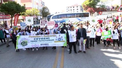 Pursaklar sokakları öğrenciler tarafından temizlendi