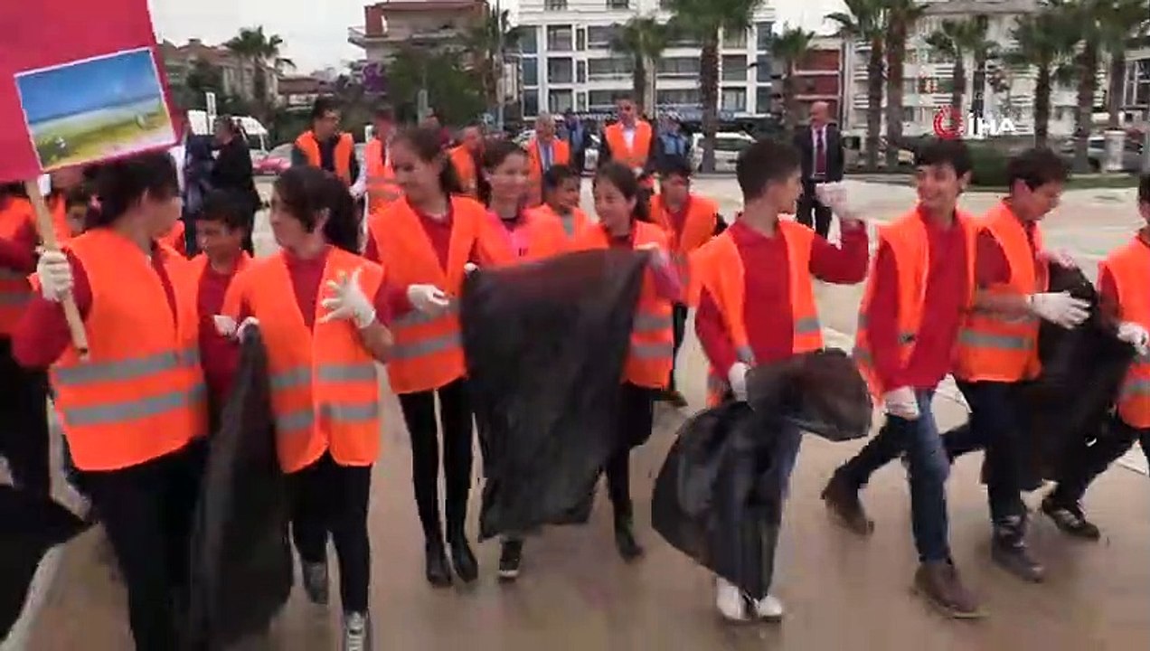Miniklerden 'Mavi Atakum' hareketi