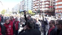 Eskişehir'de izinsiz yürüyüşe polis müdahalesi 30 gözaltı
