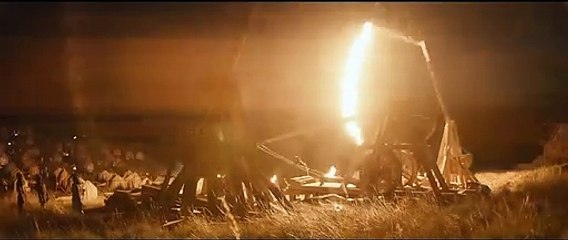 Zoraki kralın öyküsü "The King"de hayat buluyor