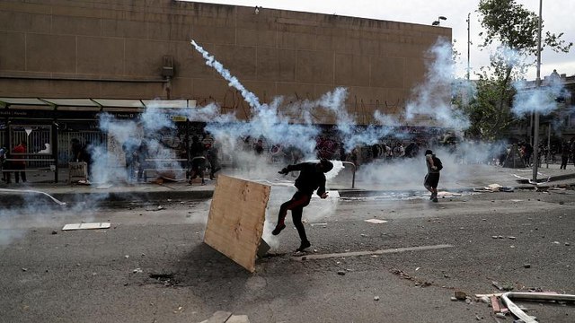 ادامه اعتراض‌ها در شیلی به رغم وعده اصلاحات دولت