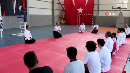 Üniversite öğrencilerine Aikido dersi