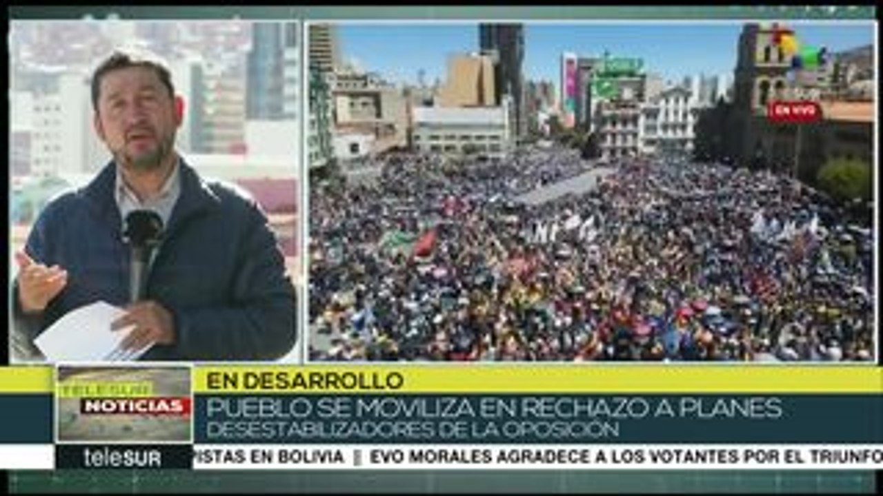 Bolivianos salen a las calles en defensa de la democracia