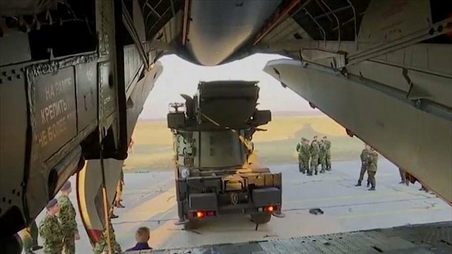 Российские С-400 и Панцирь-С прибыли в Сербию