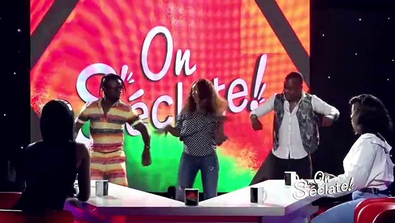 INTRO DE L'EPISODE 14 - ON S'ECLATE!  extrait 9 de l'épisode 14 (SAISON 3)