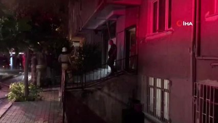 Avcılar'da korkutan ev yangını