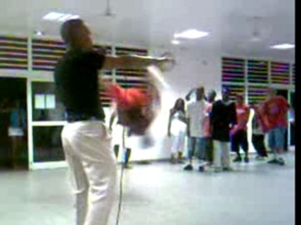 Freestyle de Fugy dans l'éléction