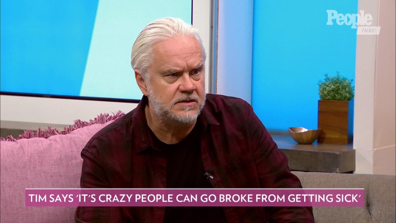 Tim Robbins Says People Would Be Surprised Bernie Sanders is 'Funny': 'He's Just Burst Out Into Laughter'