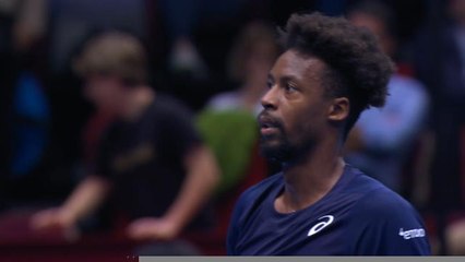 Vienne - L'ace qui envoie Monfils en quarts