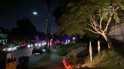 Cesareti olan bu sokağa giriyor - NEW