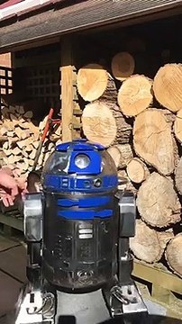 Glacière à bières en forme de R2-D2 le droide de Star Wars !