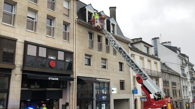 Évacuation médicale par la grande échelle des pompiers
