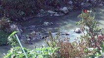Simsiyah su akan kanal vatandaşları korkutuyor