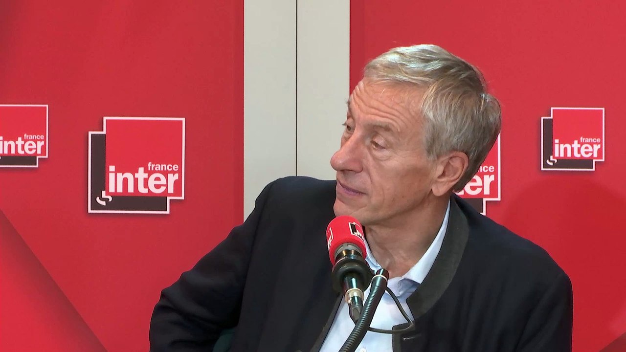 Mmmh, ma chérie, tu sens bon le théâtre - Tanguy Pastureau maltraite l'info