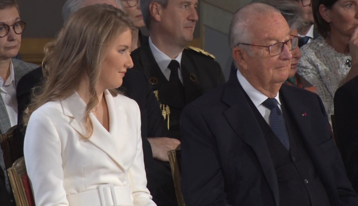 "Bon anniversaire, ma chère Elisabeth. Déploie...