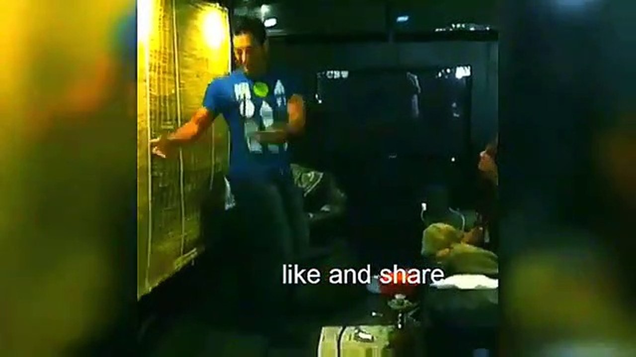 SUPER OF  MS  DHONI CRICKETR- आला बाबुराव    - गोंदिया - gondia - Tirora - Tumsar - Amgaon - salekasa - Kachewani - Darekasa ( 360 X 640 )