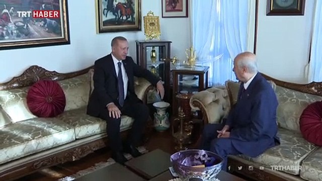 Bahçeli'den Cumhurbaşkanı Erdoğan'a anlamlı hediye