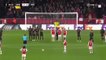 Nicolas Pepe sauve Arsenal avec deux magnifiques coups francs