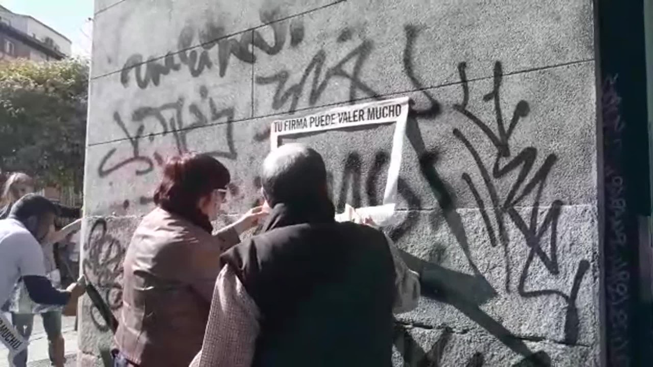 Comerciantes y vecinos de Masalaña lanza campaña contra las pintadas en la zona