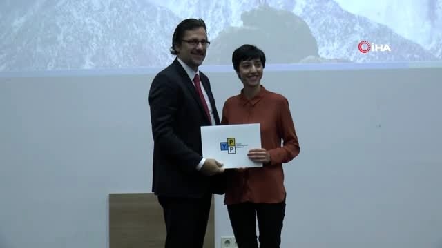 Genç profesyoneller sertifikalarını aldı