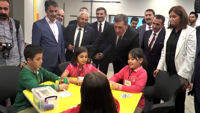 Milli Eğitim Bakanı Selçuk, Yetenek ve Beceri Merkezi açılışına katıldı - SİVAS