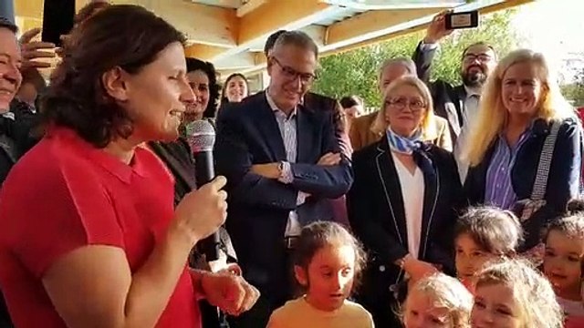 Mulhouse : Roxana Maracineanu chante avec les enfants au MON