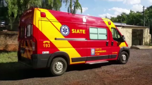 Rapaz em surto é socorrido pelo Siate e Samu na Rua Sete de Setembro