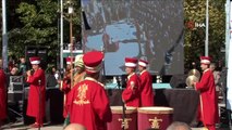 Bakan Turhan, Göller Ekspresi'nin Isparta-İzmir arasında ilk seferine uğurlanması törenine katıldı