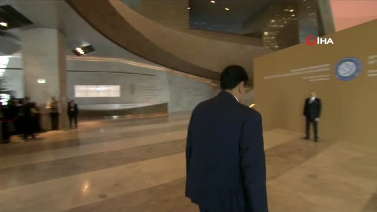 - Dışişleri Bakanı Çavuşoğlu, Azerbaycan'da Bağlantısızlar Hareketi 18. Zirvesi'ne katıldı