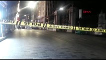 İstanbul-istiklal caddesi'nde şüpheli çanta alarmı, cadde kapatıldı