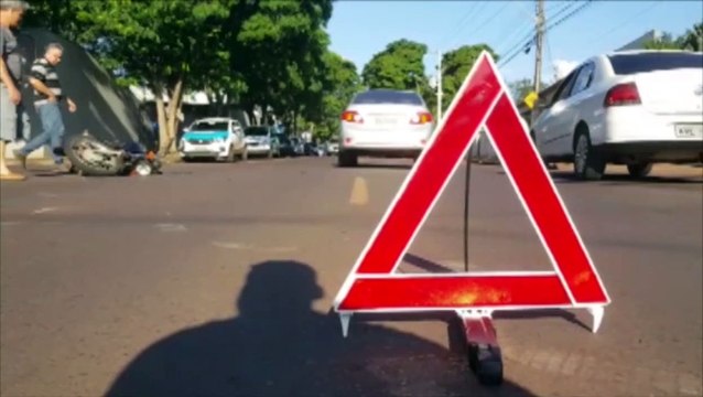 Jovem tem fratura no braço após se envolver em acidente