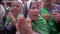 شاهد: مظاهرات عارمة في الجزائر عشية انتهاء مهلة الترشح للانتخابات الرئاسية